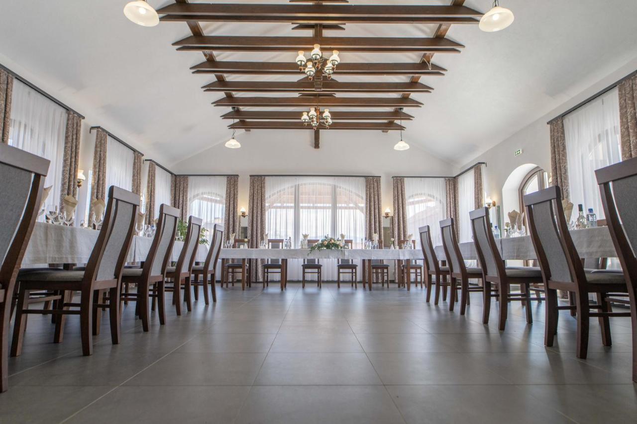 Veranda Panzio Remetea  Экстерьер фото