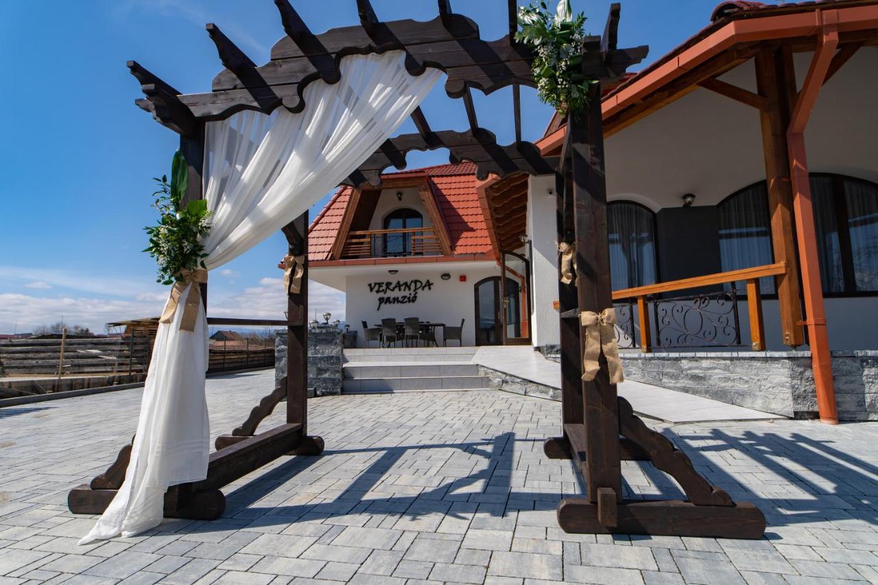 Veranda Panzio Remetea  Экстерьер фото
