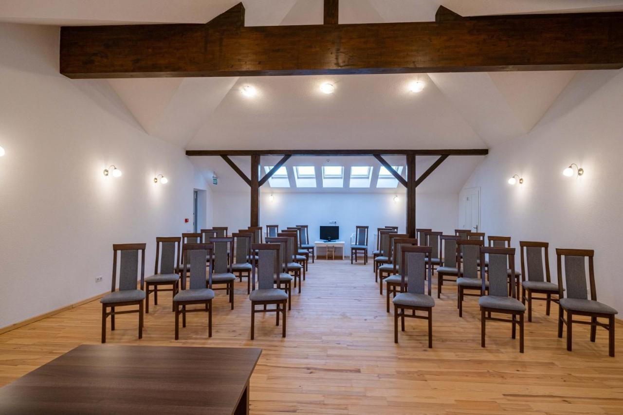 Veranda Panzio Remetea  Экстерьер фото