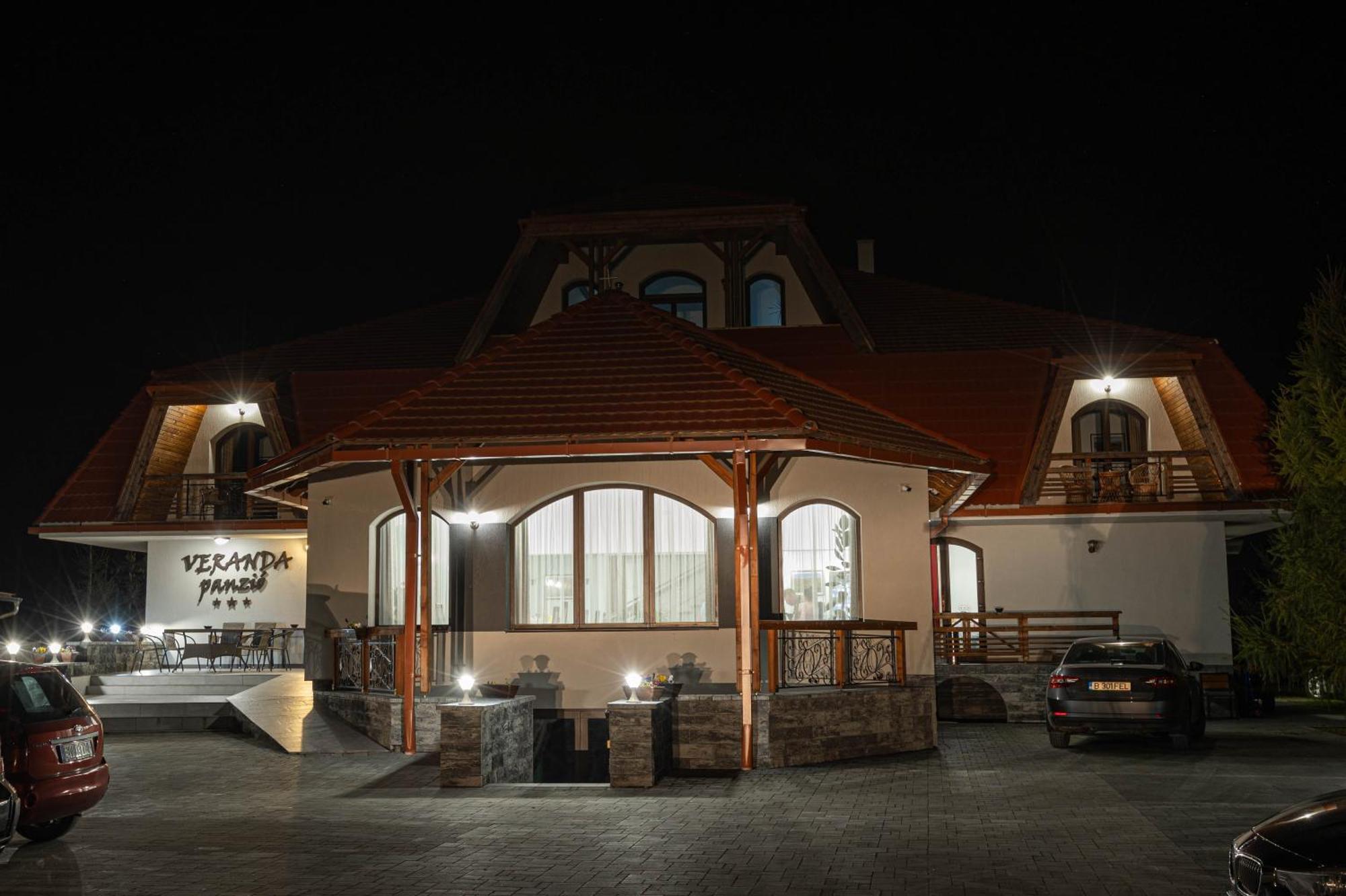 Veranda Panzio Remetea  Экстерьер фото
