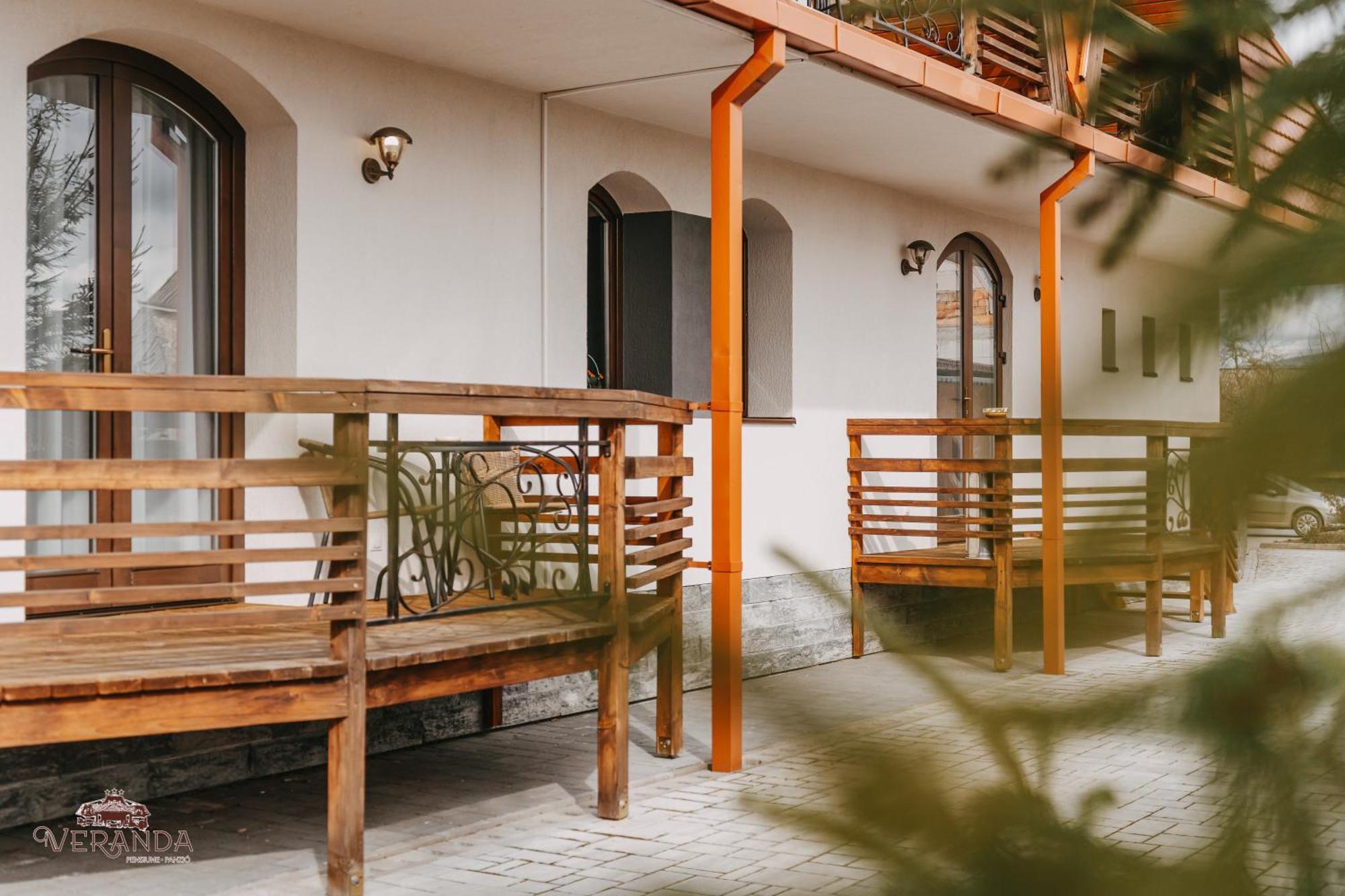 Veranda Panzio Remetea  Экстерьер фото
